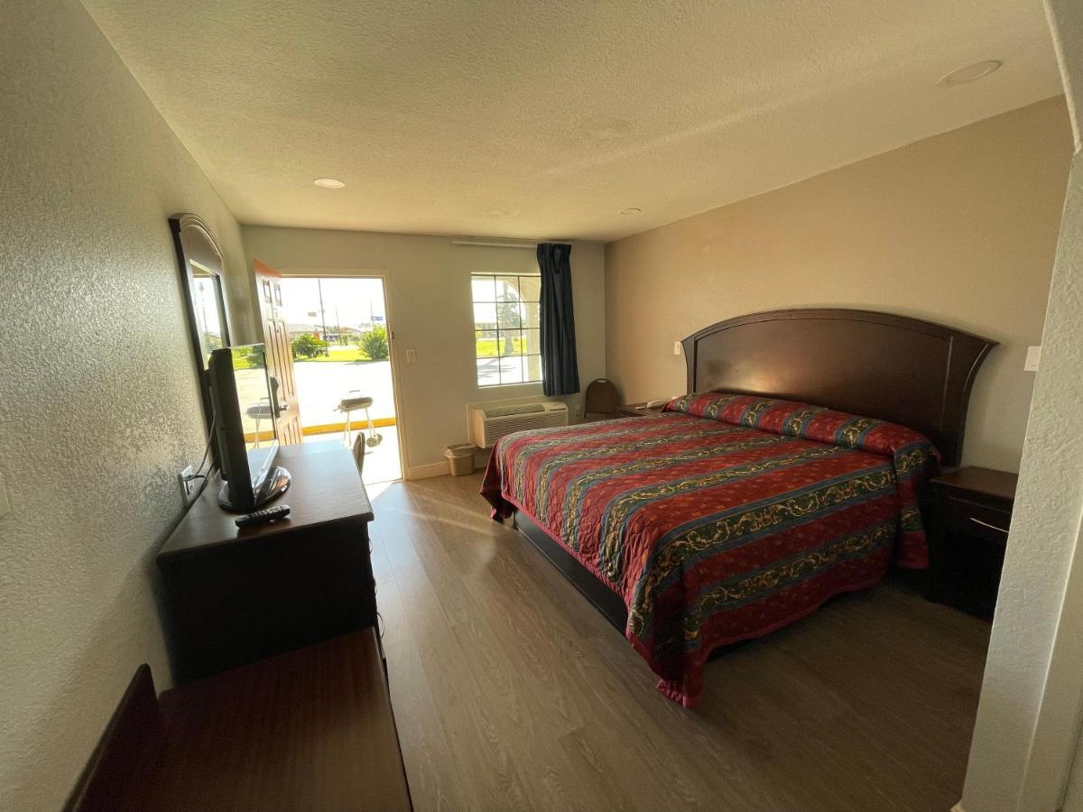 Western Inn West Columbia エクステリア 写真