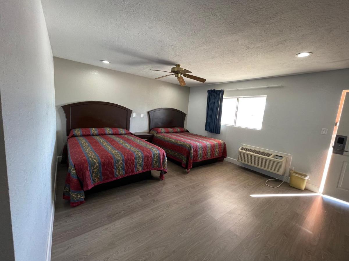 Western Inn West Columbia エクステリア 写真