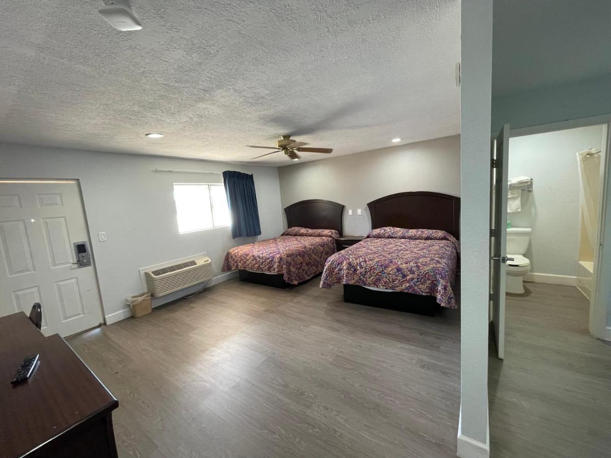 Western Inn West Columbia エクステリア 写真